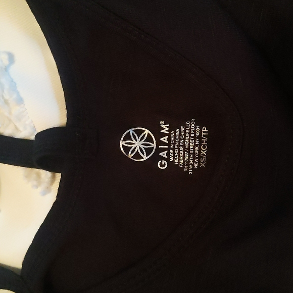 Super soft thin athletic top - Picture 4 of 4